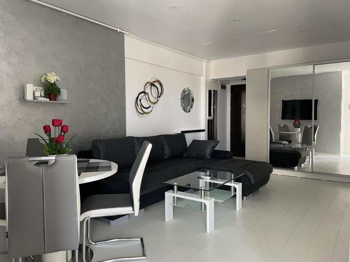 Luxury Westpark 2-Room Apartment Lakeview W5 Bukareszt Zewnętrze zdjęcie