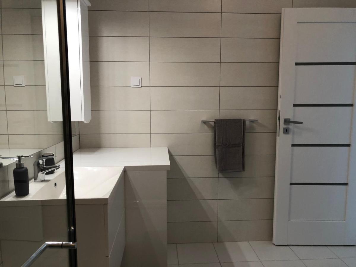 Luxury Westpark 2-Room Apartment Lakeview W5 Bukareszt Zewnętrze zdjęcie