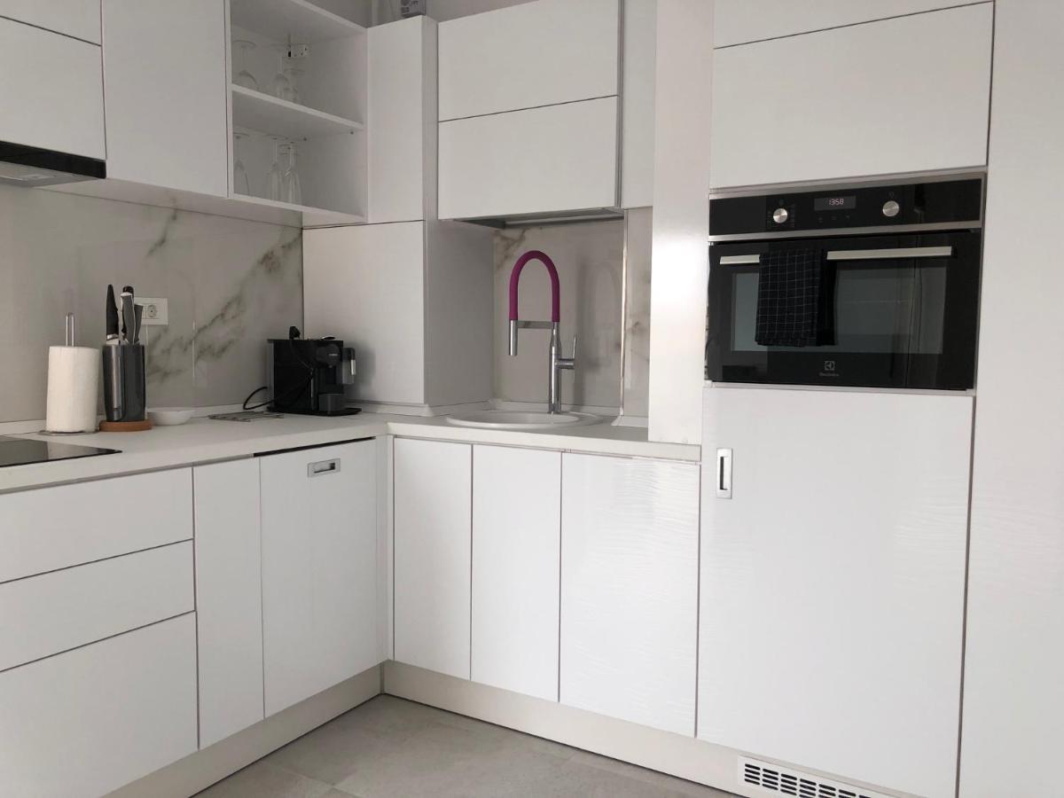 Luxury Westpark 2-Room Apartment Lakeview W5 Bukareszt Zewnętrze zdjęcie