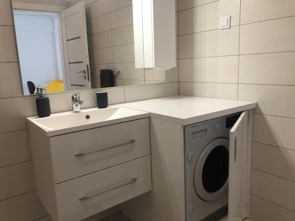 Luxury Westpark 2-Room Apartment Lakeview W5 Bukareszt Zewnętrze zdjęcie